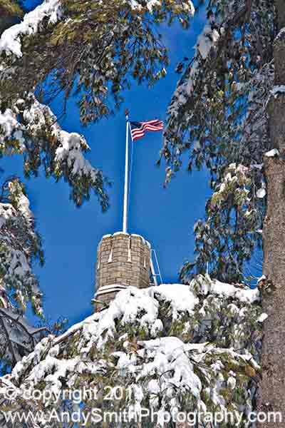 Flag on Washington Memorial National Carillon